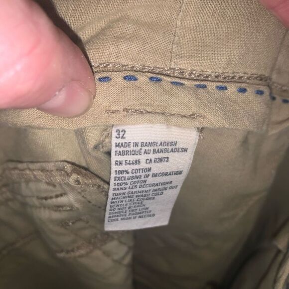 American Eagle tan Y2K cargo classic length normcore 32 shorts - Picture 3 of 4